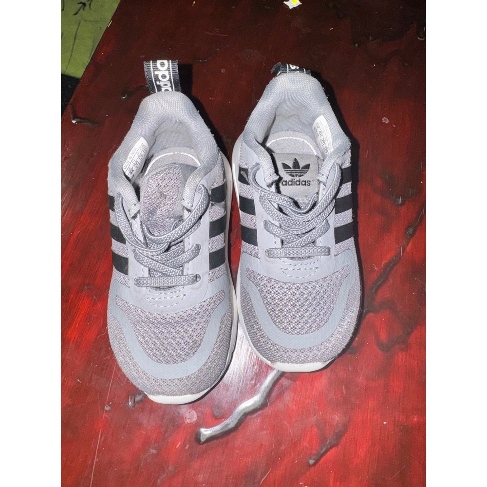 Adidas size 5 infant